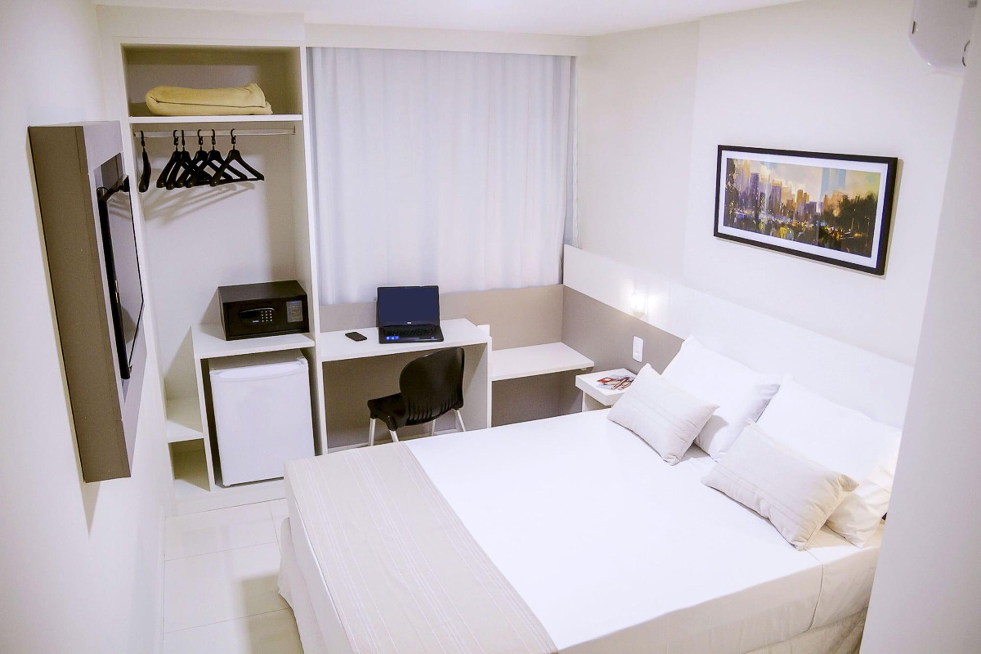 Bristol Easy Uba Hotel エクステリア 写真