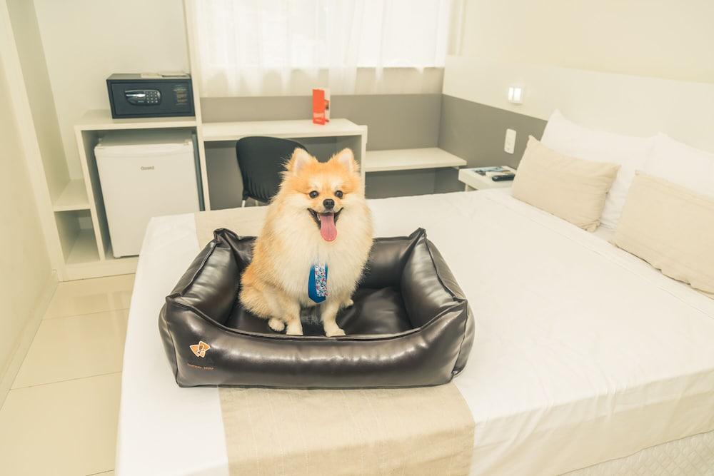 Bristol Easy Uba Hotel エクステリア 写真