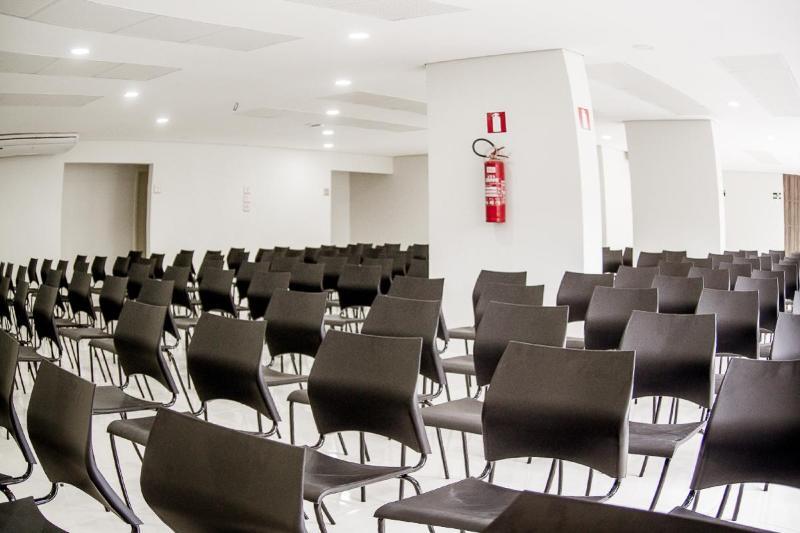 Bristol Easy Uba Hotel エクステリア 写真