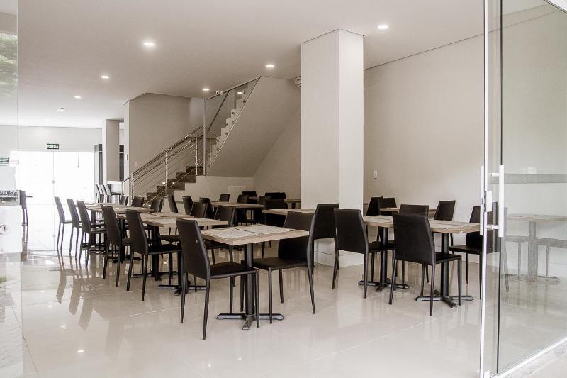 Bristol Easy Uba Hotel エクステリア 写真