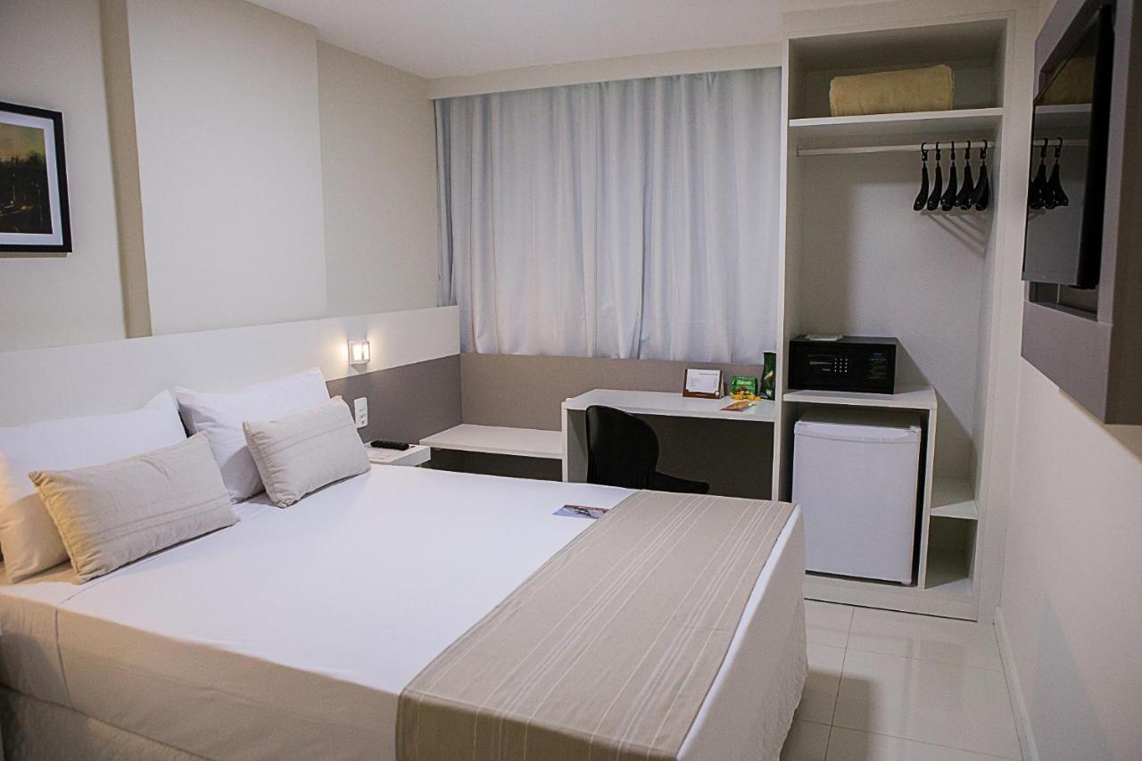 Bristol Easy Uba Hotel エクステリア 写真
