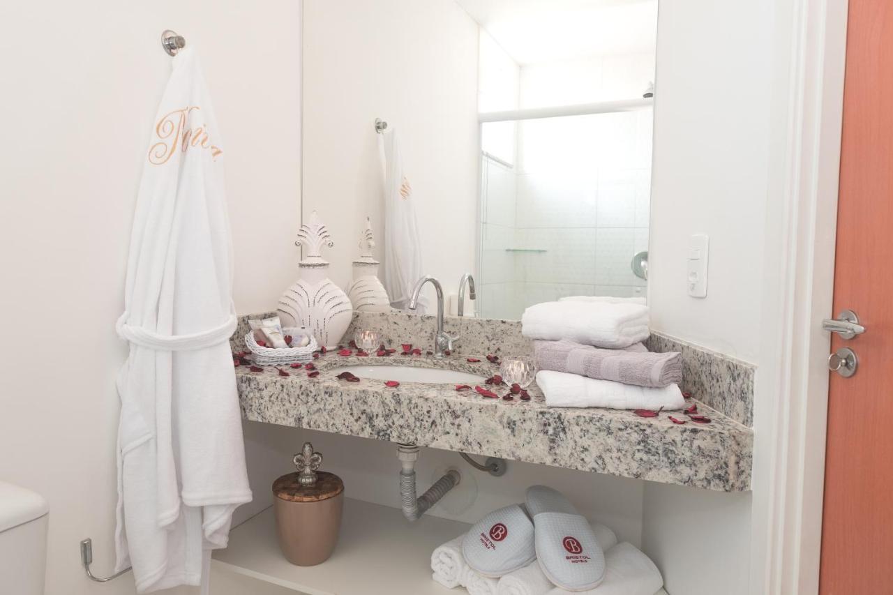Bristol Easy Uba Hotel エクステリア 写真